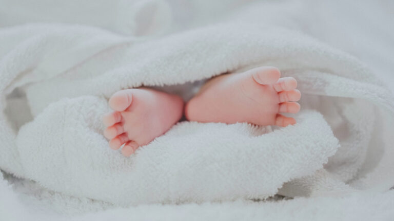 bebek ayakları